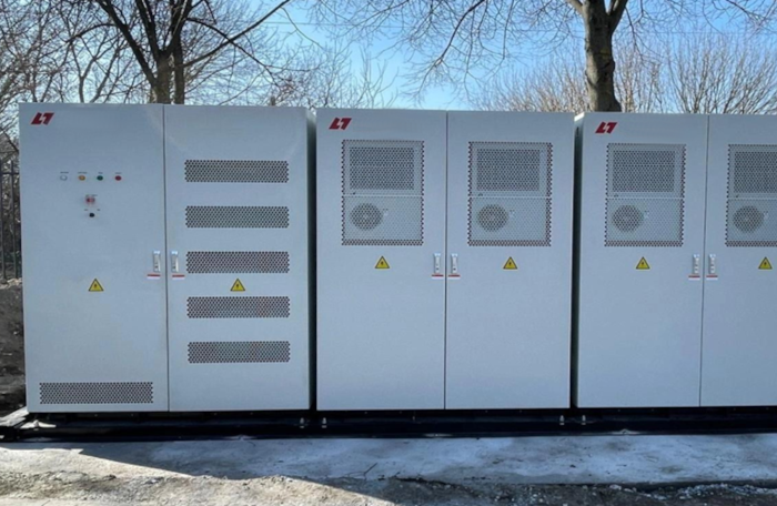 Tensorpack industrieller Batteriespeicher